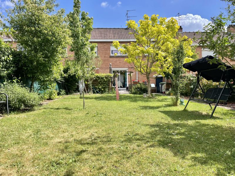 Maison à vendre à Neuville-en-Ferrain réf. 50525-IMMOBILIEREDHALLUIN - 1